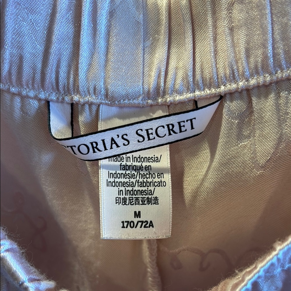 Victorias Secret Sleep Shorts - Picture 2 of 4